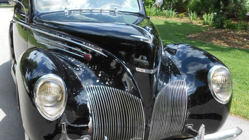 Illustration for article titled This 1939 Lincoln Zephyr Is The Ultimate Lincoln Barn Find